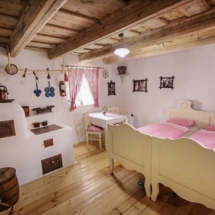 A04A83E4-F3DB-423A-8776-FB1E91A1FF7E