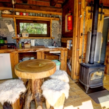 FE276A64-05A5-46E4-B7EF-0F955F3833FB