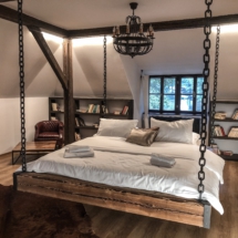 9E81DFFC-91A2-4497-BA41-A43C0717E361